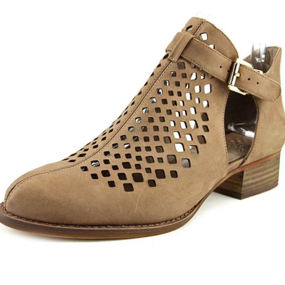 Vince Camuto Tan Cadey Ankle Booties with Laser-Cut Design size 8.5